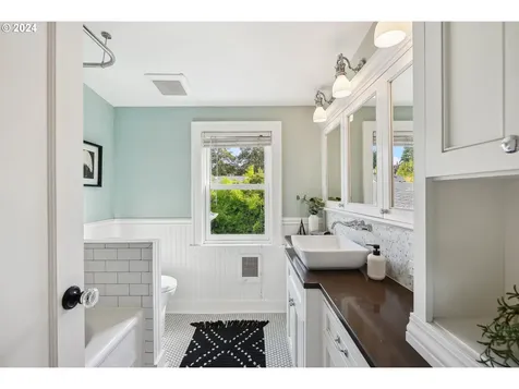 3924 Ne 18th Avenue Portland OR 97212