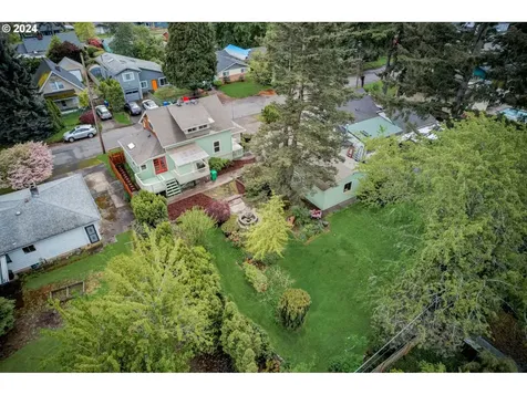8711 Ne Brazee Street Portland OR 97220