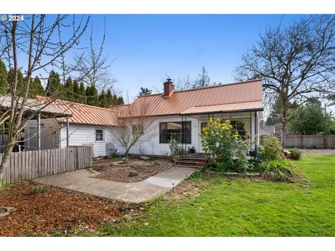 950 SE Hembree Street Mcminnville OR 97128