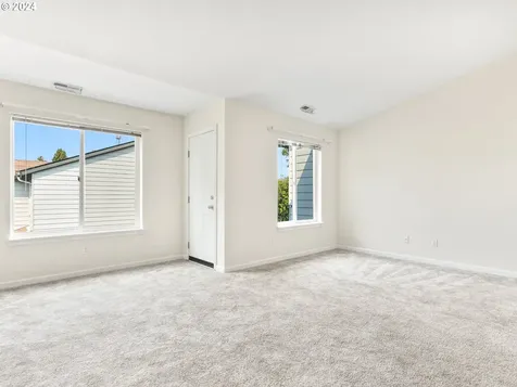 691 NE 8th Street Gresham OR 97030