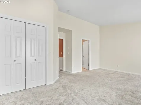691 NE 8th Street Gresham OR 97030