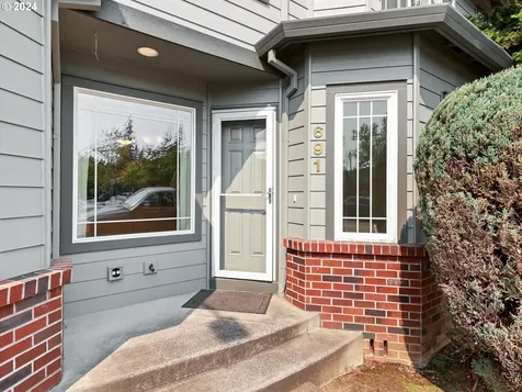 691 NE 8th Street Gresham OR 97030