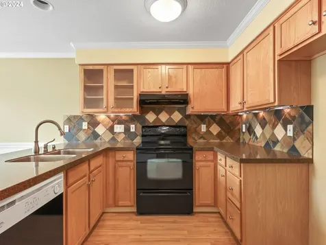 691 NE 8th Street Gresham OR 97030