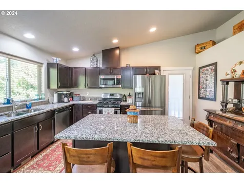 203 Ironwood Court Lyons OR 97358
