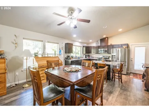 203 Ironwood Court Lyons OR 97358