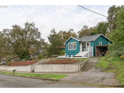 517 S 3rd Street Springfield OR 97477