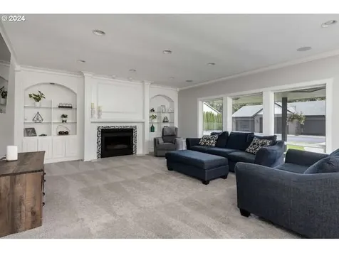 9700 NE Meadow Loop Newberg OR 97132