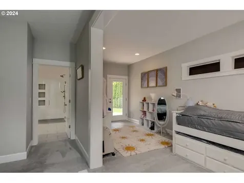 9700 NE Meadow Loop Newberg OR 97132