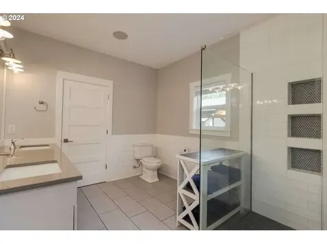 9700 NE Meadow Loop Newberg OR 97132