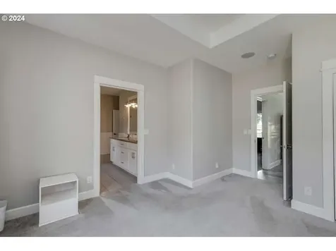 9700 NE Meadow Loop Newberg OR 97132