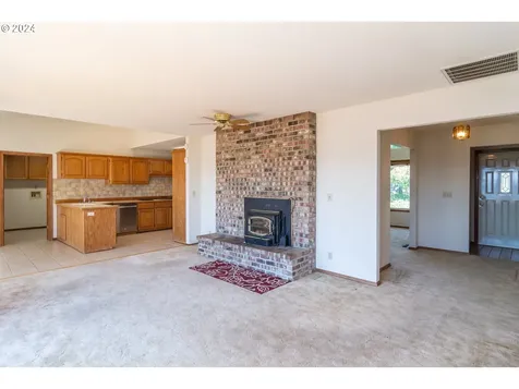 343 Zeigler Court Roseburg OR 97471