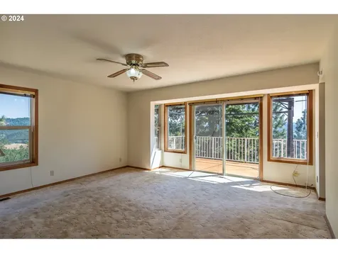 343 Zeigler Court Roseburg OR 97471