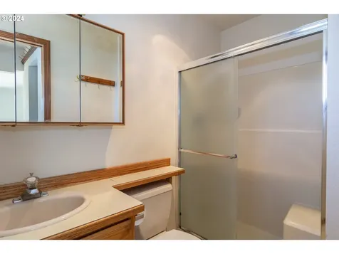 343 Zeigler Court Roseburg OR 97471