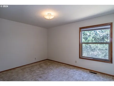 343 Zeigler Court Roseburg OR 97471