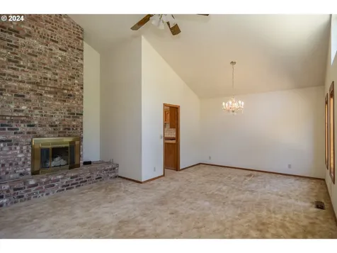 343 Zeigler Court Roseburg OR 97471