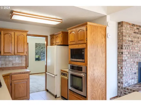 343 Zeigler Court Roseburg OR 97471