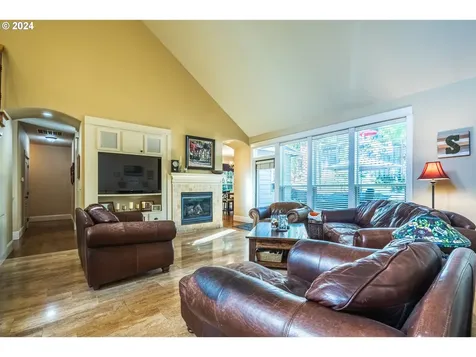 11026 Sw Madrone Court Tualatin OR 97062