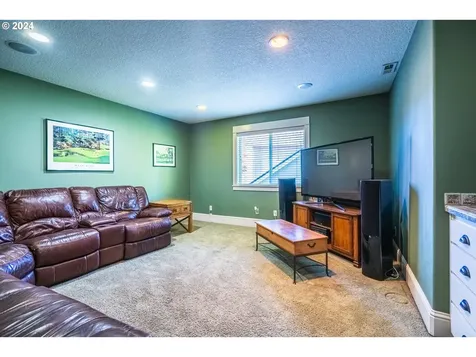 11026 Sw Madrone Court Tualatin OR 97062