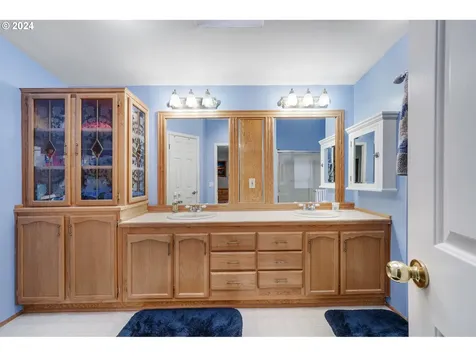 24725 S Beavercreek Road Beavercreek OR 97004
