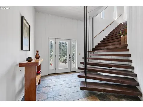 36569 Cedar Hills Drive Pleasant Hill OR 97455