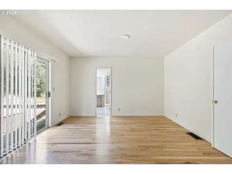 36569 Cedar Hills Drive Pleasant Hill OR 97455