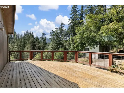 36569 Cedar Hills Drive Pleasant Hill OR 97455
