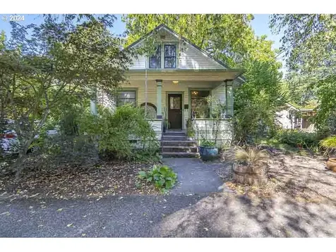 1745 Church Street SE Salem OR 97302