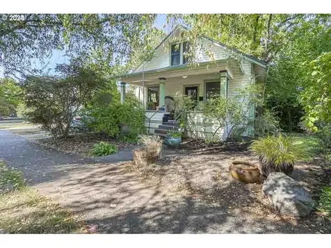1745 Church Street SE Salem OR 97302