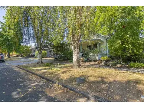 1745 Church Street SE Salem OR 97302