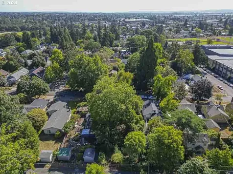 1745 Church Street SE Salem OR 97302