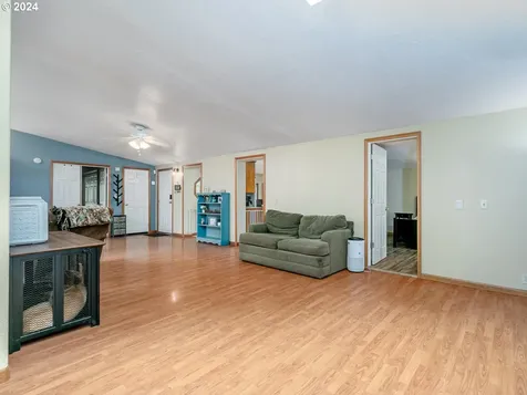 24487 Se Eagle Creek Road Eagle Creek OR 97022