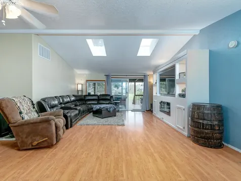 24487 Se Eagle Creek Road Eagle Creek OR 97022