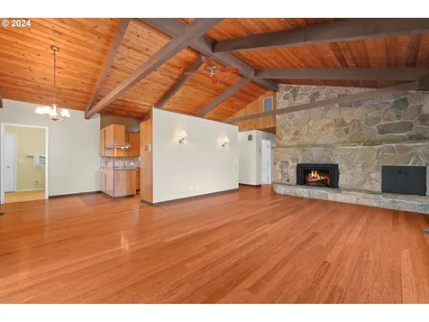 77621 S 6th Street Cottage Grove OR 97424