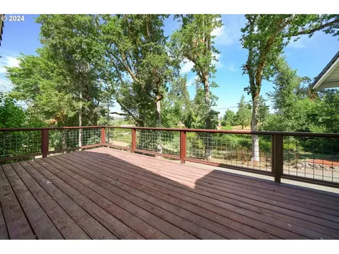 77621 S 6th Street Cottage Grove OR 97424