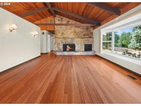77621 S 6th Street Cottage Grove OR 97424