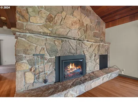 77621 S 6th Street Cottage Grove OR 97424