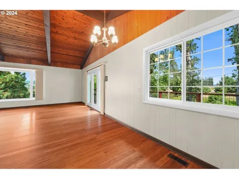 77621 S 6th Street Cottage Grove OR 97424