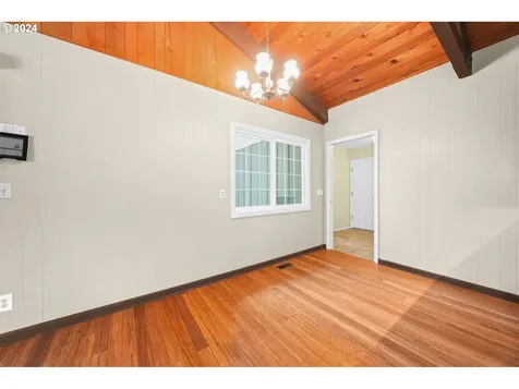 77621 S 6th Street Cottage Grove OR 97424