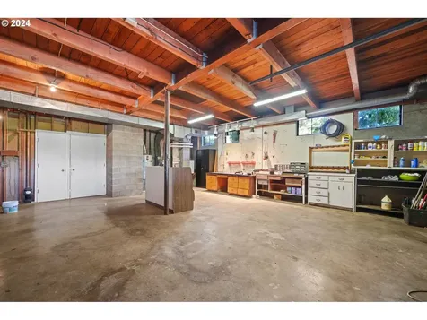 77621 S 6th Street Cottage Grove OR 97424