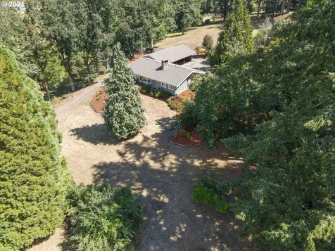 77621 S 6th Street Cottage Grove OR 97424