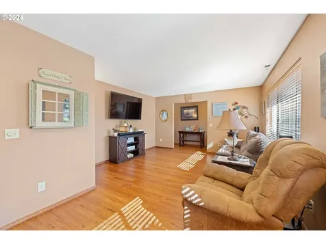 2680 Virginia Avenue North Bend OR 97459