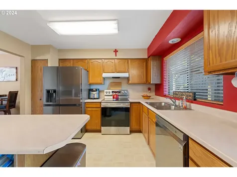 2680 Virginia Avenue North Bend OR 97459