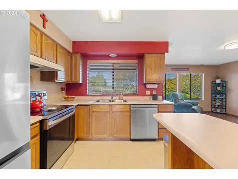 2680 Virginia Avenue North Bend OR 97459