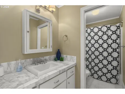 11508 SW 27th Avenue Portland OR 97219