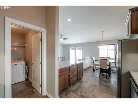 162 E Joy Street Lebanon OR 97355