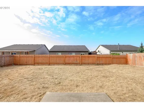 162 E Joy Street Lebanon OR 97355