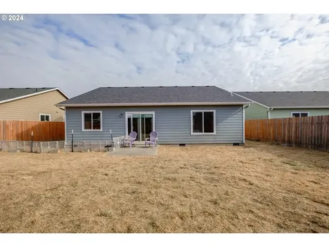 162 E Joy Street Lebanon OR 97355