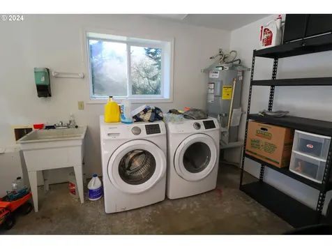 91181 Tarheel Lane Coos Bay OR 97420