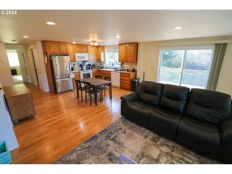 91181 Tarheel Lane Coos Bay OR 97420
