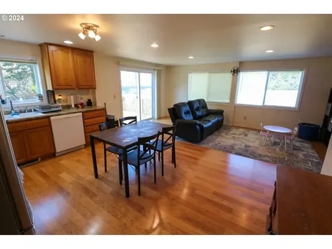 91181 Tarheel Lane Coos Bay OR 97420